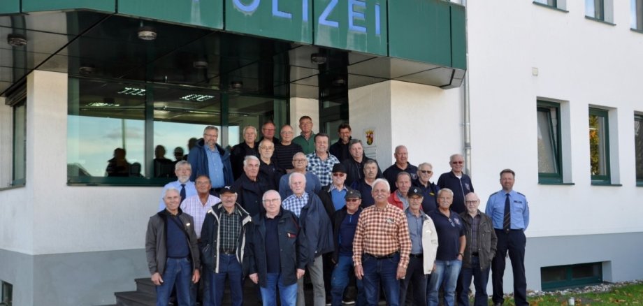 Gruppenbild der Feuerwehr-Alterskameraden