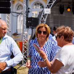 Link öffnet seitenüberlagerndes Dialog-Fenster