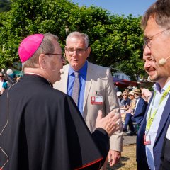 Link öffnet seitenüberlagerndes Dialog-Fenster